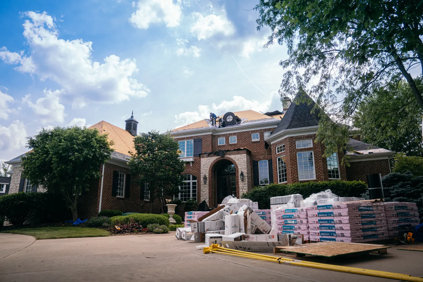 Manufacturer-certified roof installation in Morse Reservoir